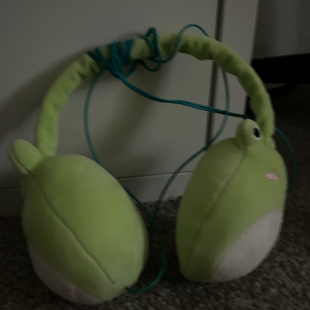 Frog squishmallow pack